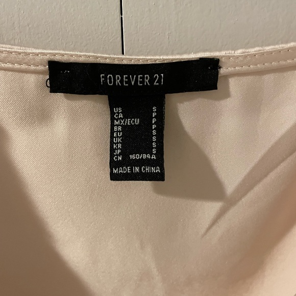 Forever 21 cream silk top - Picture 2 of 2
